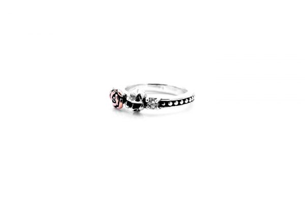 Ring Totenkopf Stein
