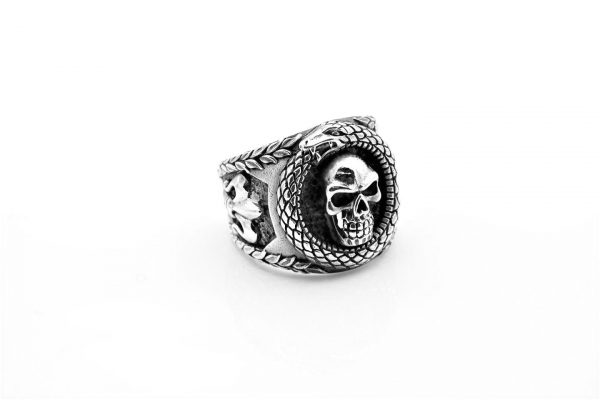 Ring Totenkopf