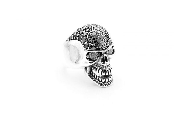Ring Totenkopf Steine