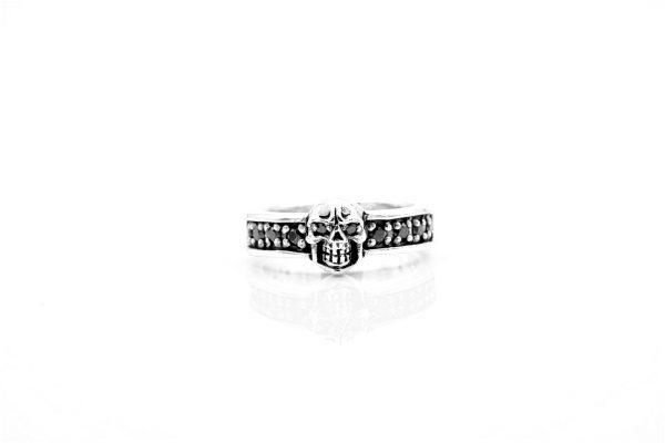 Ring Totenkopf Steine